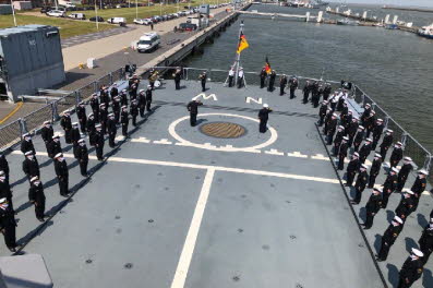 9D63B101-3C84-419D-82DC-A35877E79C2C